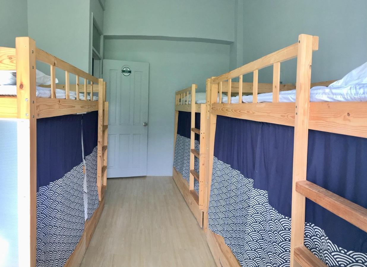 Back To Real Hostel T'ai-tung Eksteriør bilde